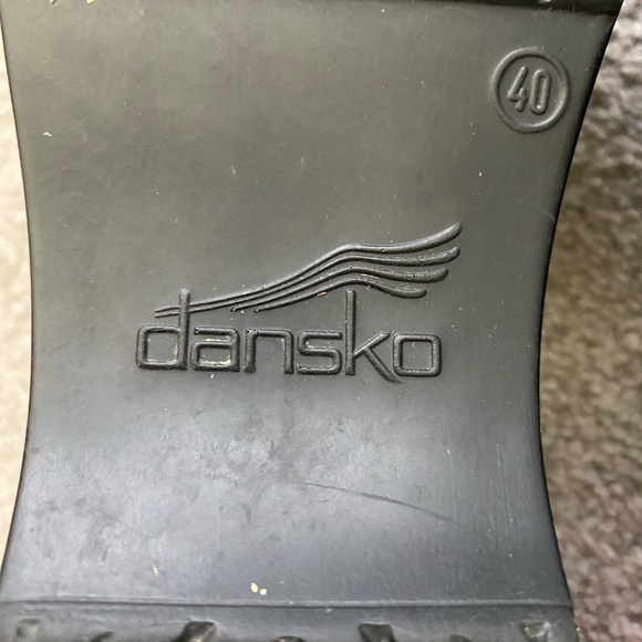 Women's Dansko Clogs - Size 9.5-10 Wide (Size 40) - Picture 6 of 9